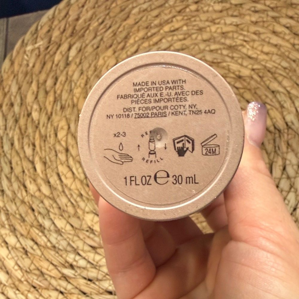 Skkn by kim Vitamin C8 Serum - Picture 5 of 6